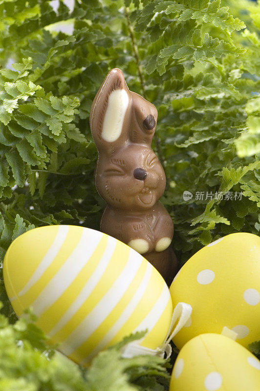 巧克力兔子和复活节彩蛋