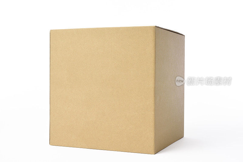 孤立的空白立方体纸箱在白色的背景