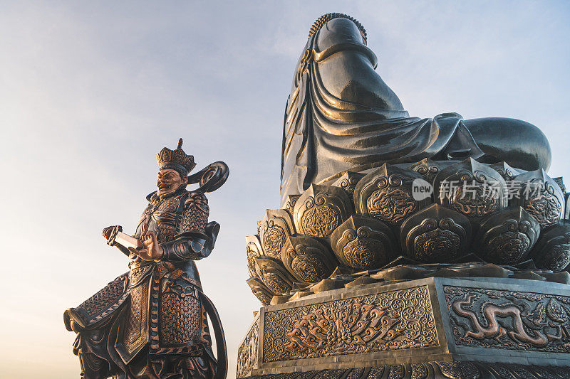 美丽的风景金山宝唐图塔和中国神u来和观音在越南萨帕翻斯盘山