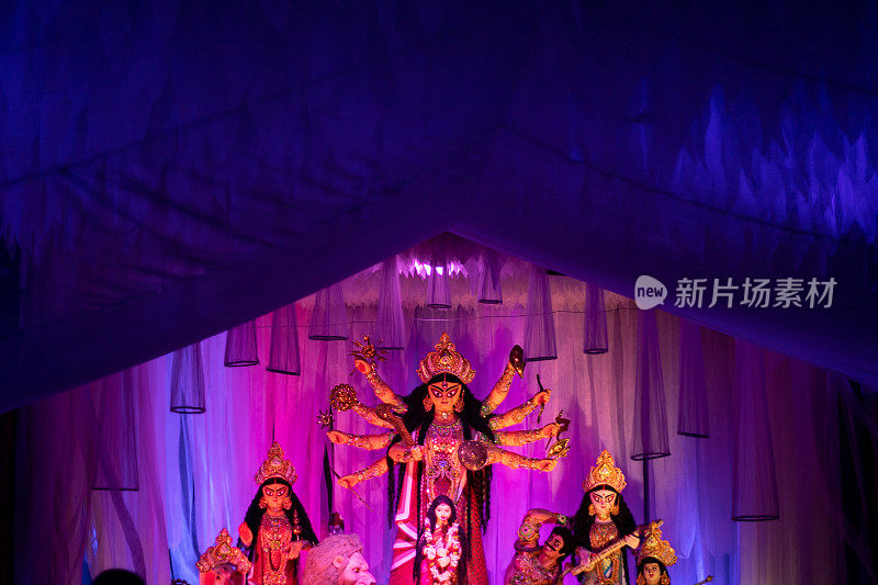 杜迦礼拜庆祝期间的印度女神杜迦。