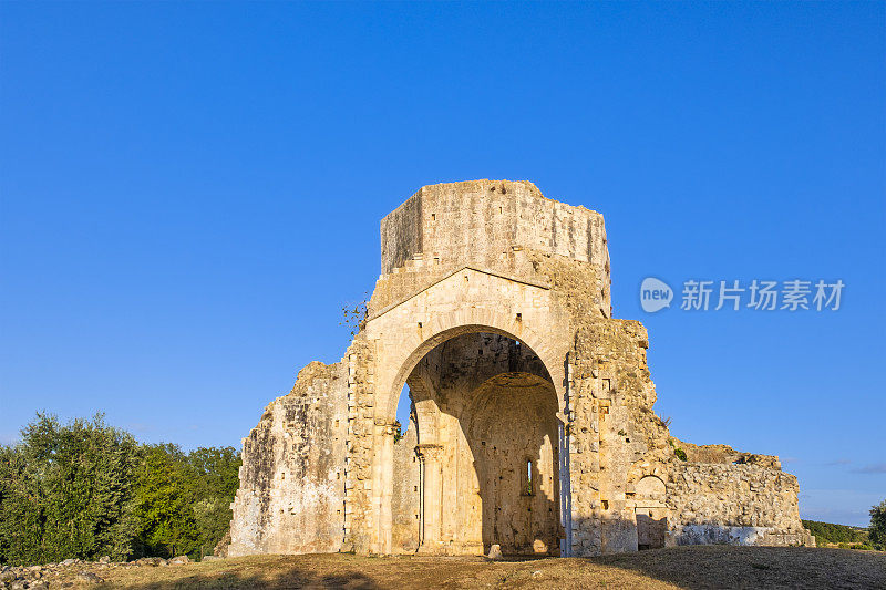 托斯卡纳-圣布鲁齐奥修道院