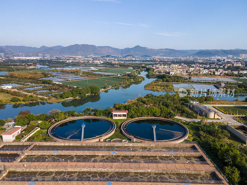 晴天市区污水处理厂鸟瞰图