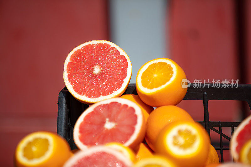 橙子和葡萄柚。