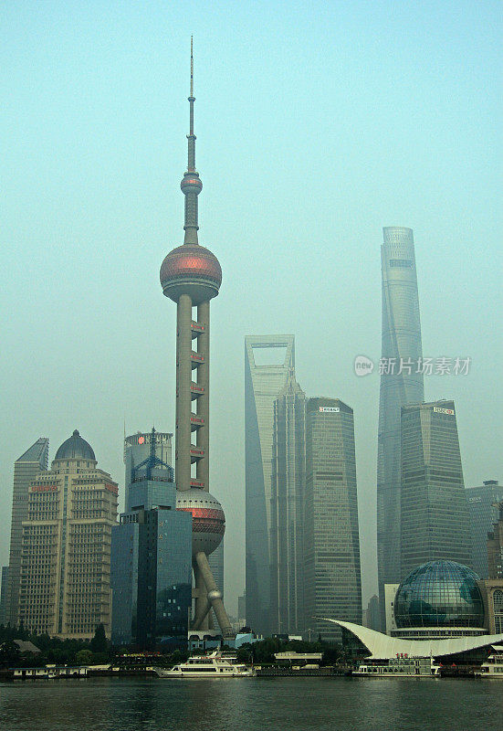 上海的明珠塔和其他摩天大楼