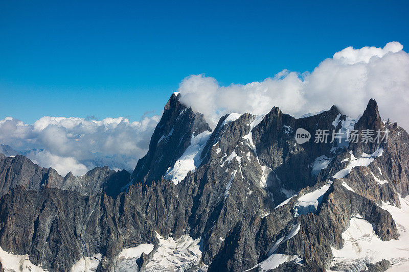 山峰