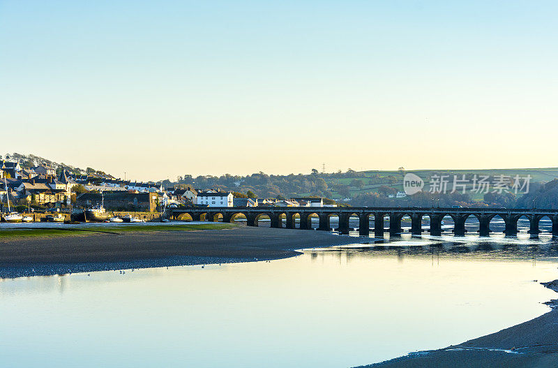 落日Bideford