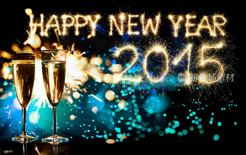 香槟杯与烟花2015年新年快乐