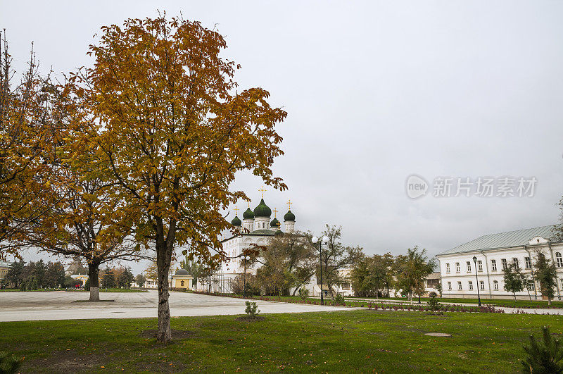 克里姆林宫的秋天。阿斯特拉罕,俄罗斯。