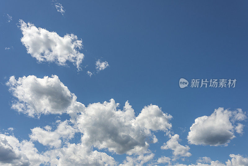 照片中,cloudscape