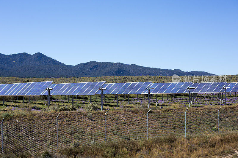 美国新墨西哥州陶斯太阳能电池板公司