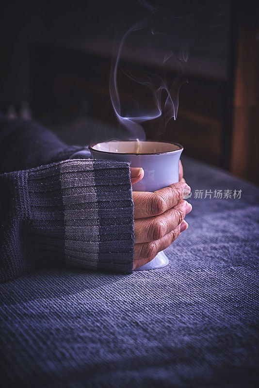 喝一杯水果莓茶