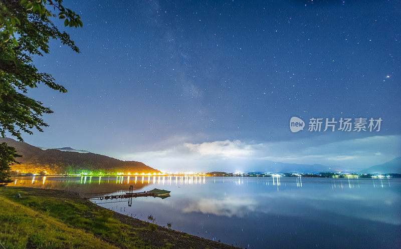 富士山，日本山，夜，星空，银河