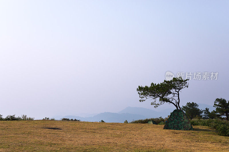 露营帐篷在山Doi孟Angkhet