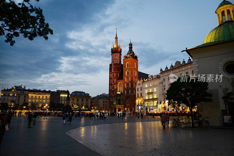 Kraków在晚上