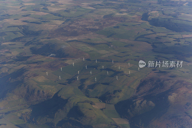 英国爱丁堡高地的风车发电场