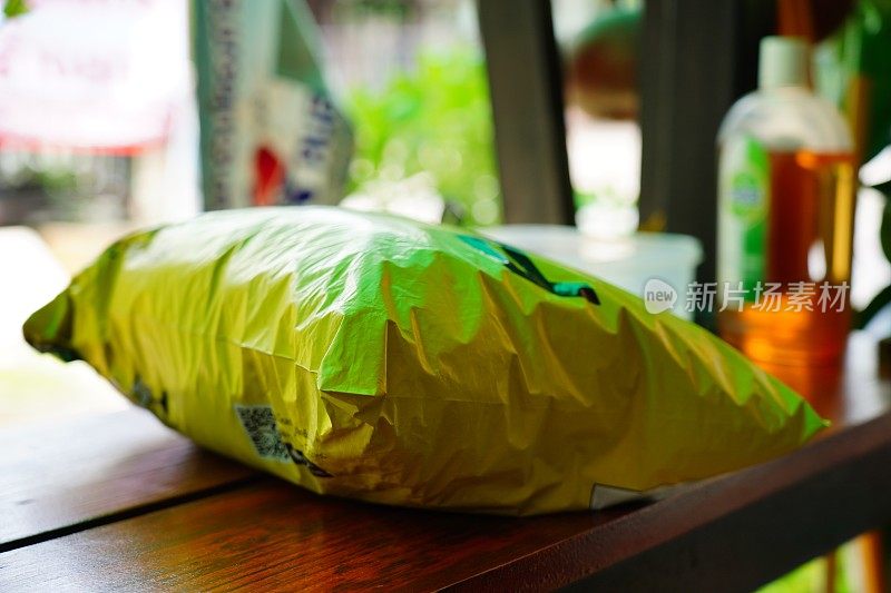黄色聚乙烯塑料袋