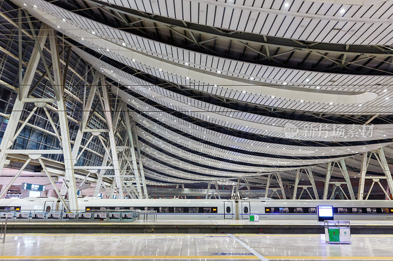 北京北京南站高铁是中国的高速列车