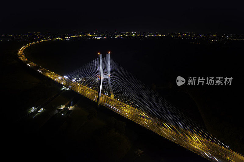 公路夜间带桥(架空)