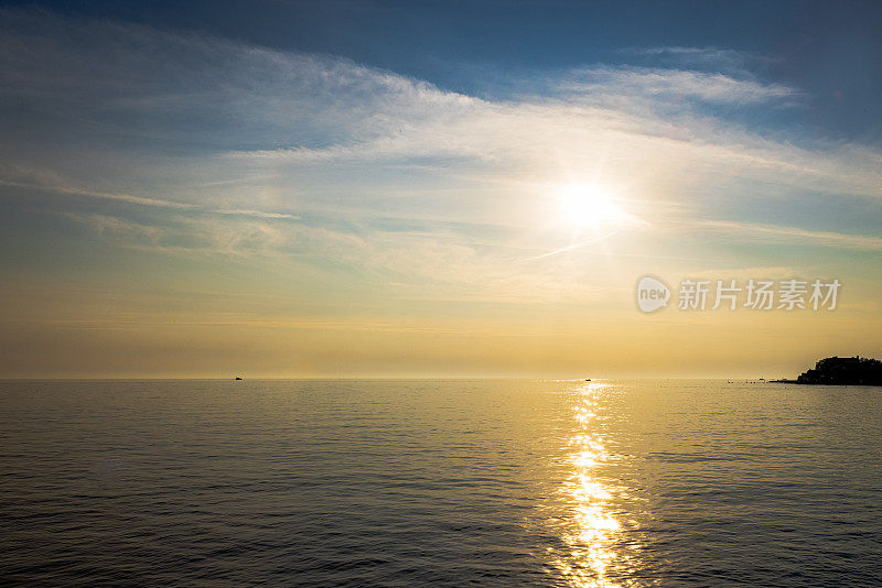 美丽的海上风景