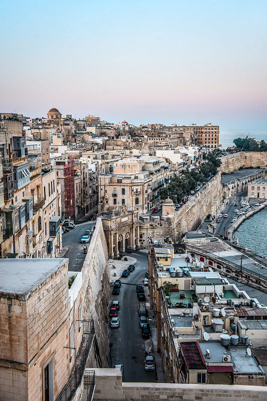 马耳他瓦莱塔老城的高角度景观