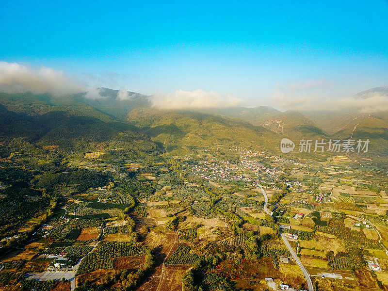 希腊海岸和奥林匹斯山