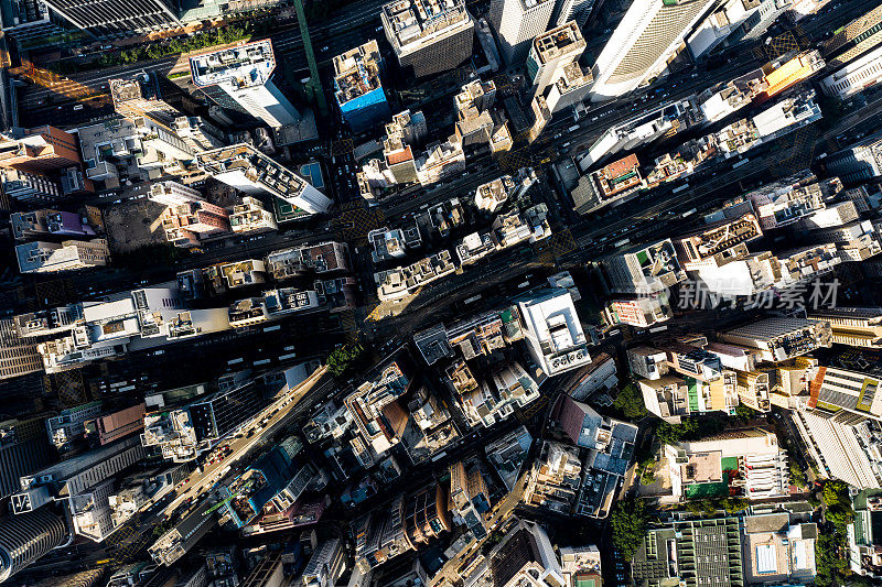 香港市区鸟瞰图。亚洲智慧城市的金融区和商业中心。摩天大楼和高层建筑的俯视图。