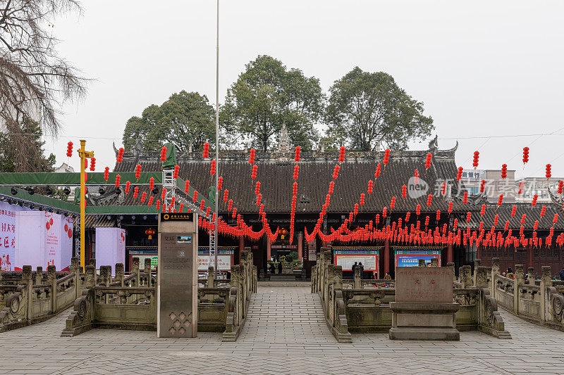 温江文庙后的石桥和戟门