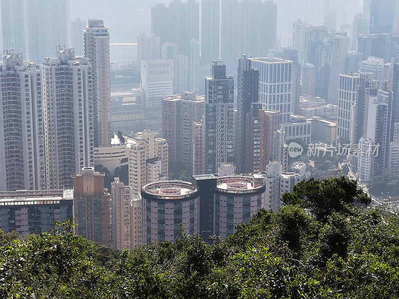 由Braemar山前往香港