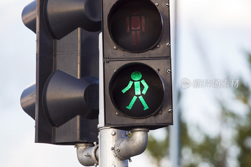 行人绿灯信号