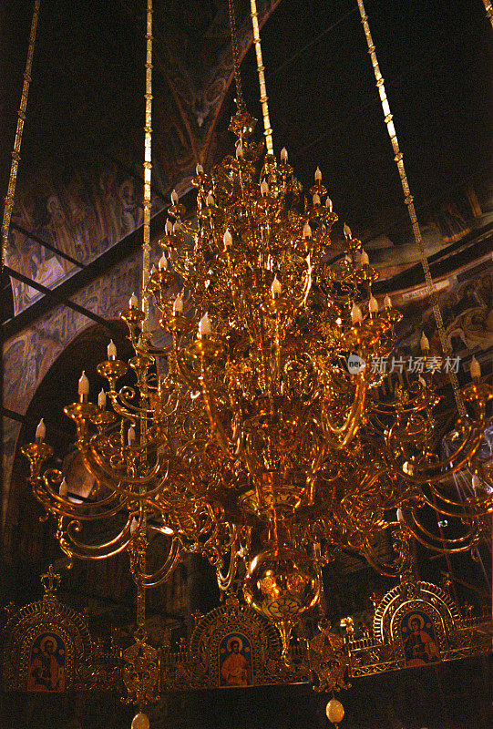 瑞拉修道院内的吊灯