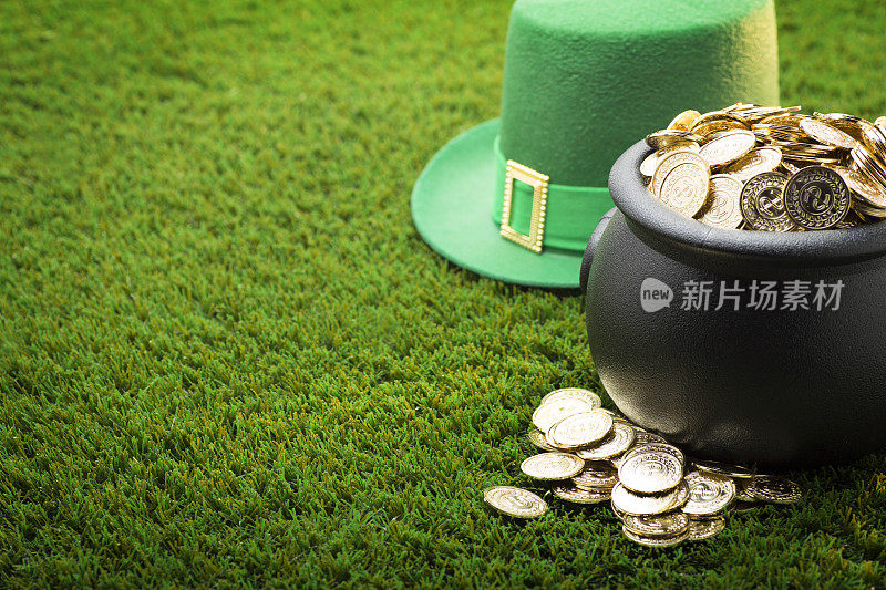 圣派翠克节的大金罐和帽子