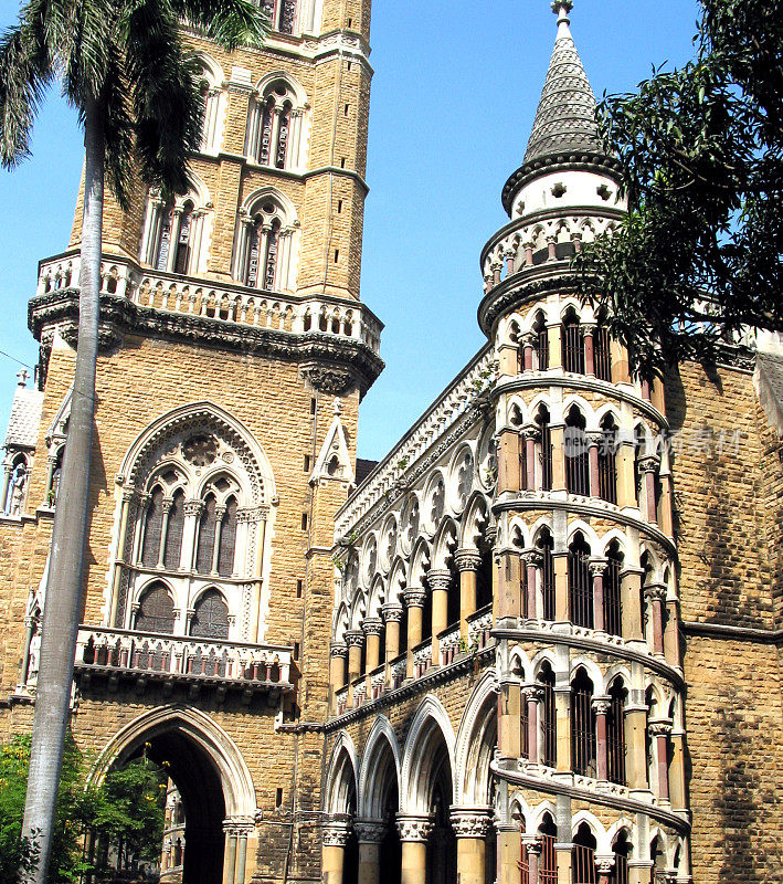 孟买大学，教堂门