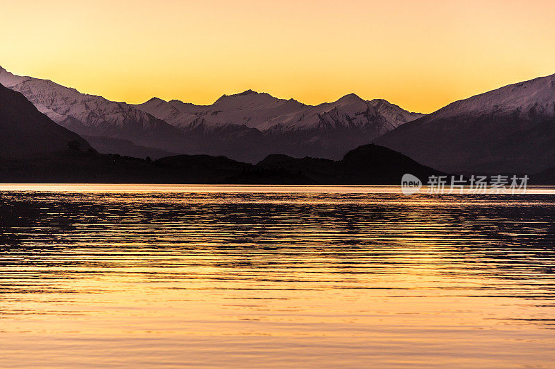 瓦纳卡的夕阳