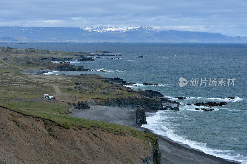 冰岛南部崎岖的海岸线