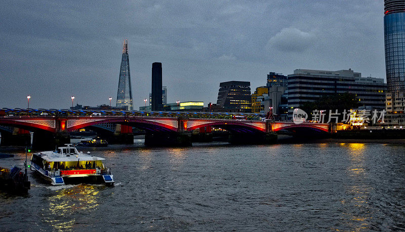 黄昏的伦敦天际线，泰晤士河，碎片大厦，泰特现代美术馆