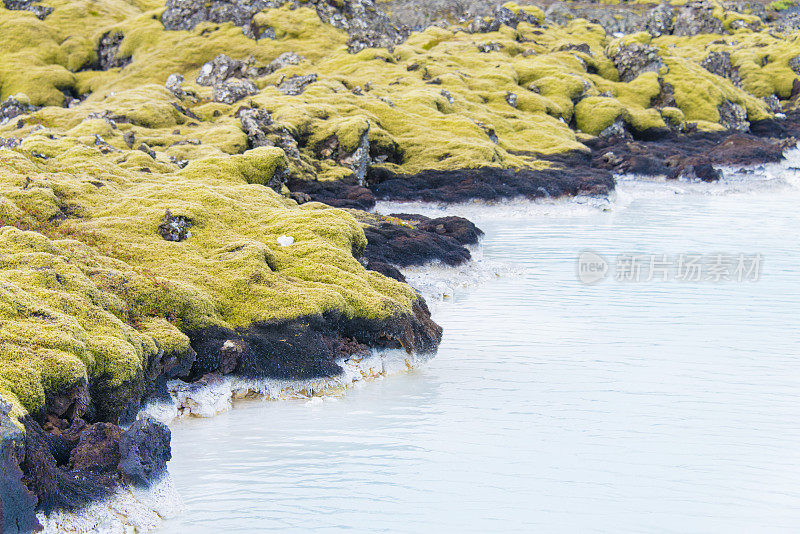 冰岛的天然温泉