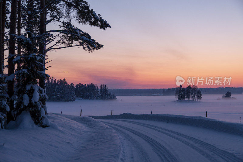 芬兰冬夜路(乡村)