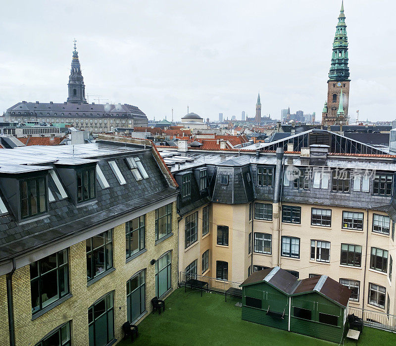 哥本哈根市中心的人造草坪