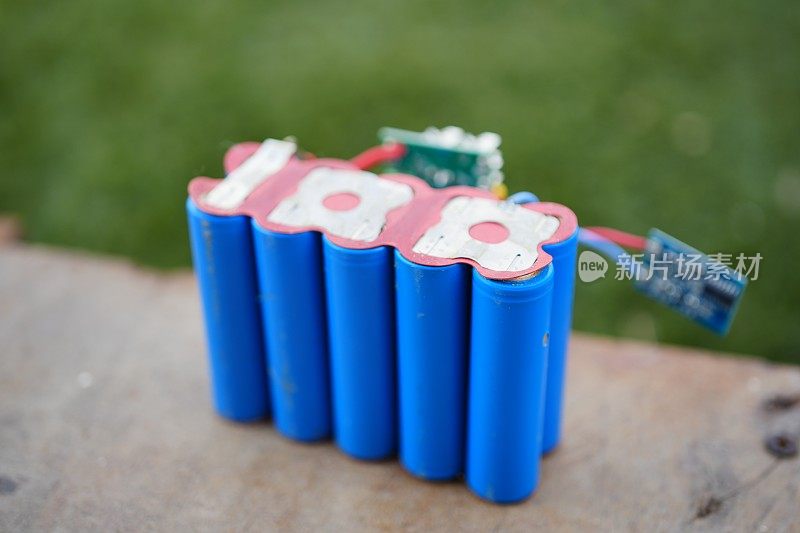 锂电池组