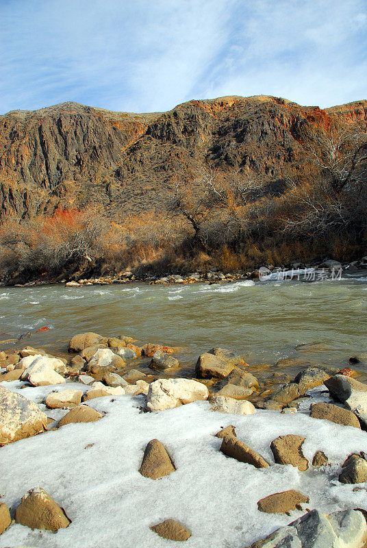 沙林河，沙林峡谷-哈萨克斯坦