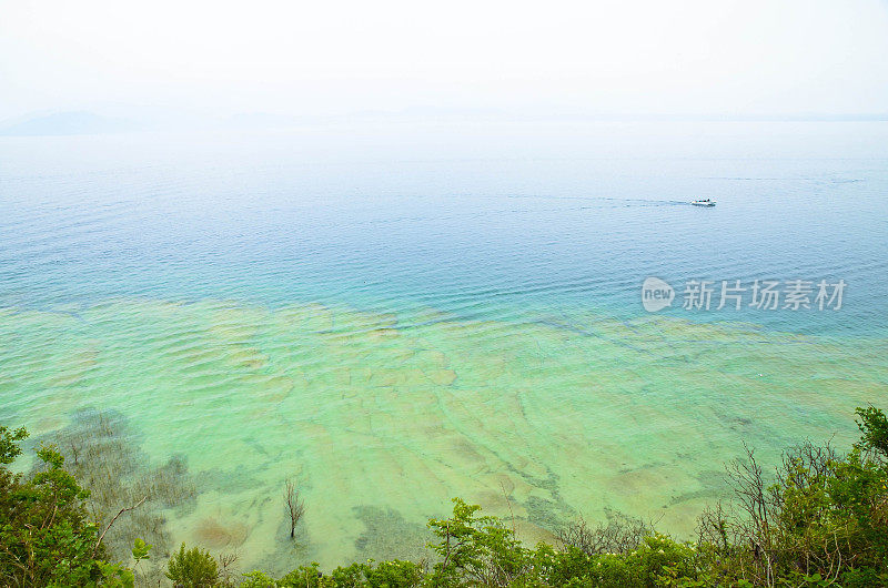 意大利伦巴第加尔达湖水景