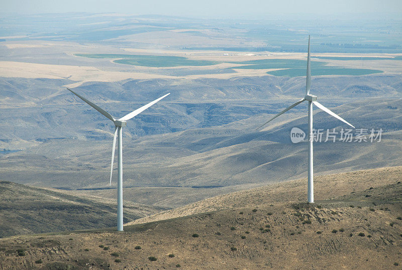 风力涡轮机在哥伦比亚河峡谷的山口