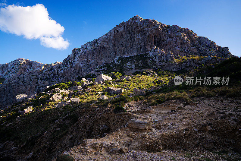 马略卡岛巴利阿里群岛的福马特山