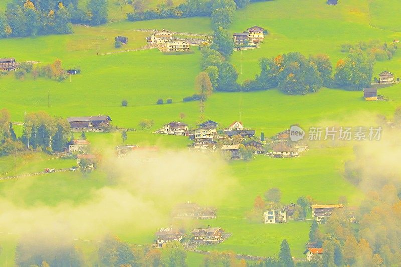 木屋和谷仓农场——奥地利蒂洛尔阿尔卑斯山齐勒塔尔山谷上田园诗般的风景