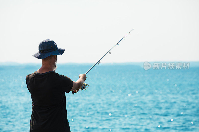 垂钓者在爱琴海，希腊