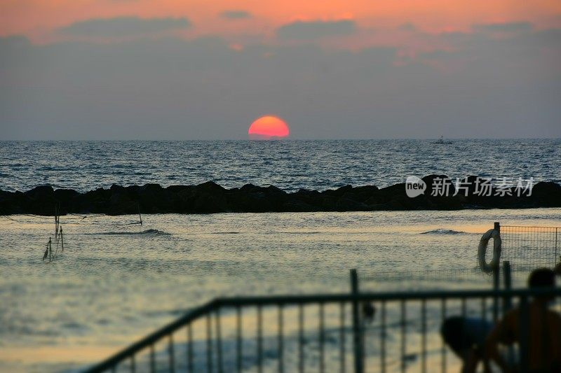 海滩上的日落