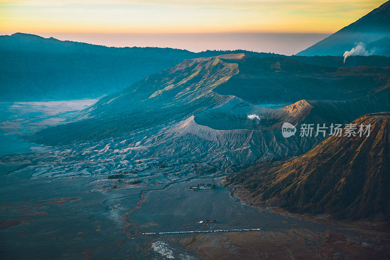 印尼布罗莫火山的日出