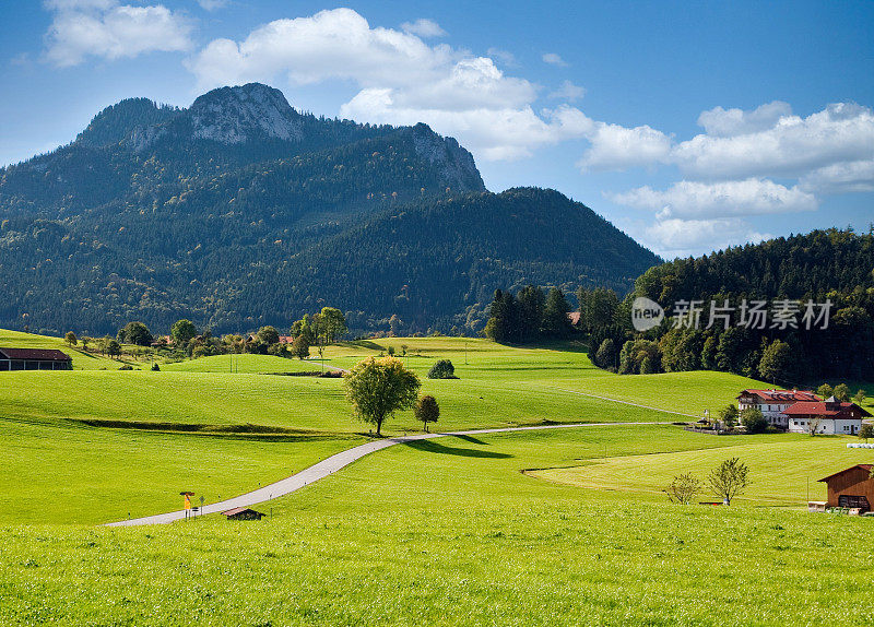 德国上巴伐利亚Chiemgau地区Samerberg的Steinkirchen