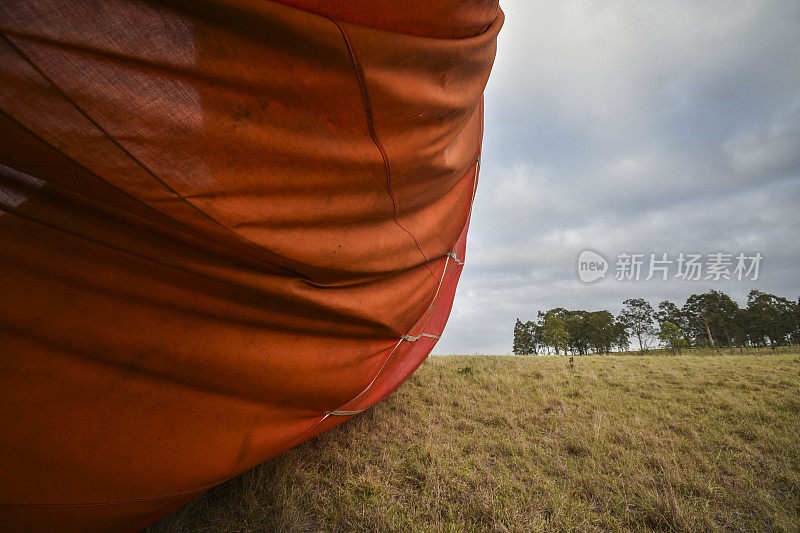 乘坐热气球飞越猎人谷
