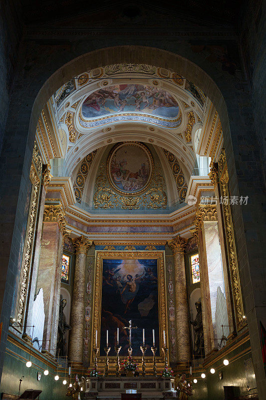 皮斯托亚，意大利托斯卡纳的历史名城:大教堂内部